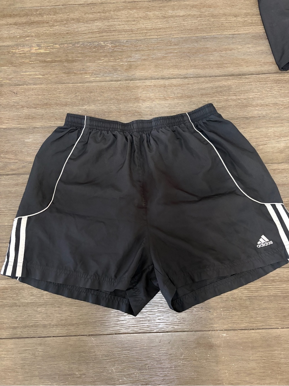 Vintage Adidas Men’s Black Running Shorts 3 Stripe Athletic Size M - Picture 2 of 5